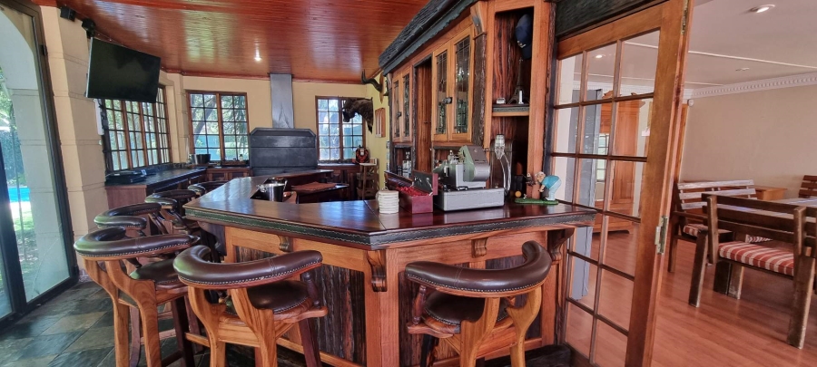 5 Bedroom Property for Sale in Waverley Free State